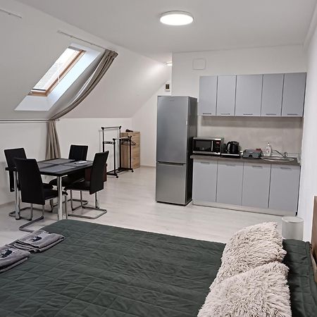 Mira Apartman Debrecen Exterior foto